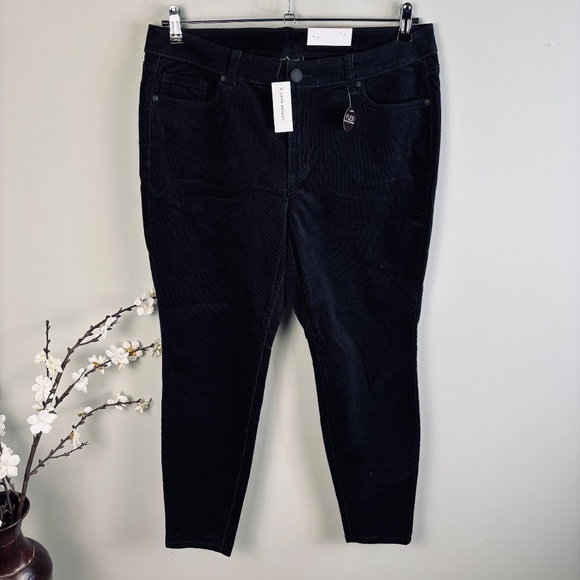 Lane Bryant Mid Rise Corduroy Skinny Pant NWT Size 16 - Picture 3 of 5
